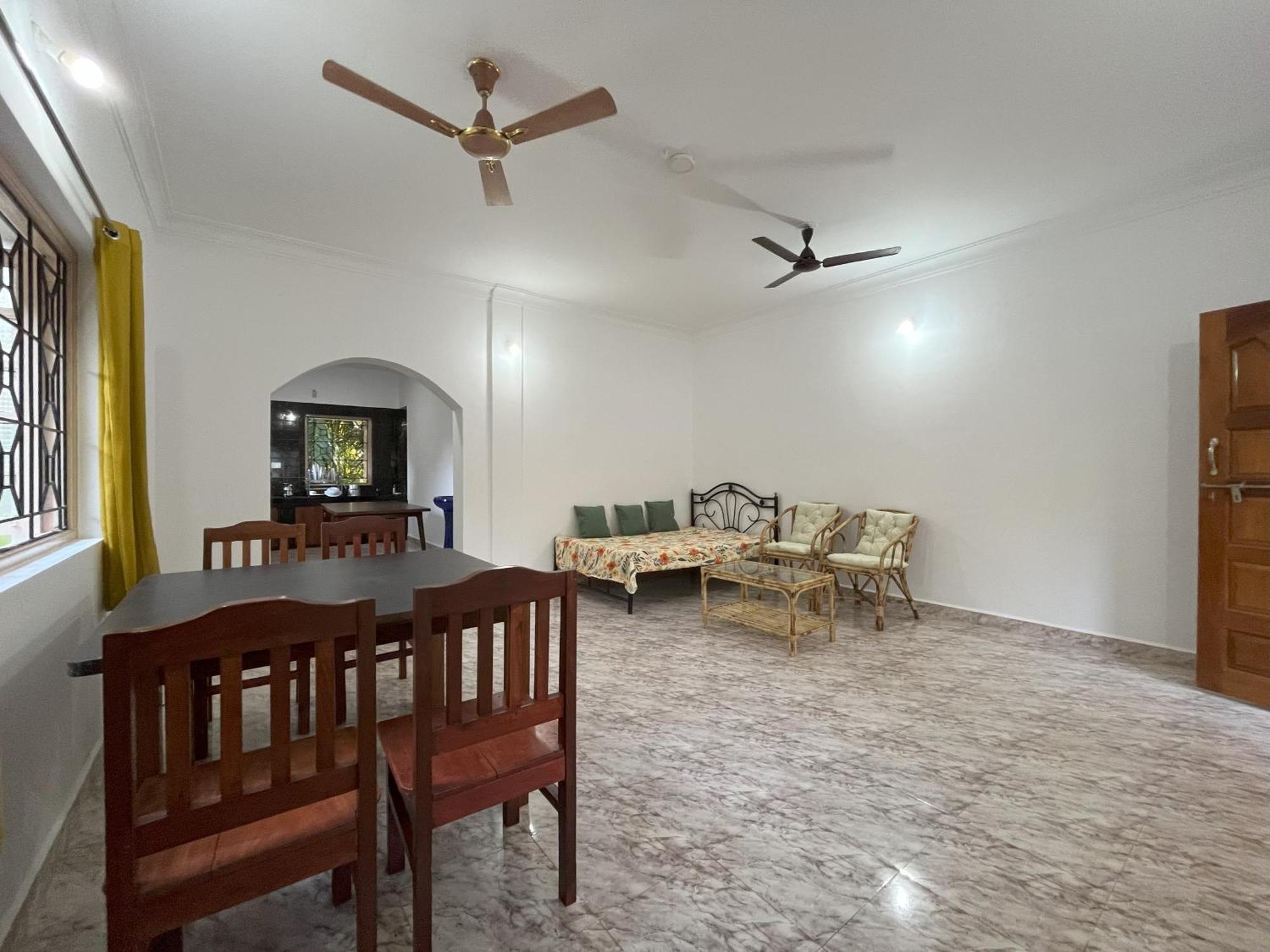 Apartment Aamra Ghar By Evaddo