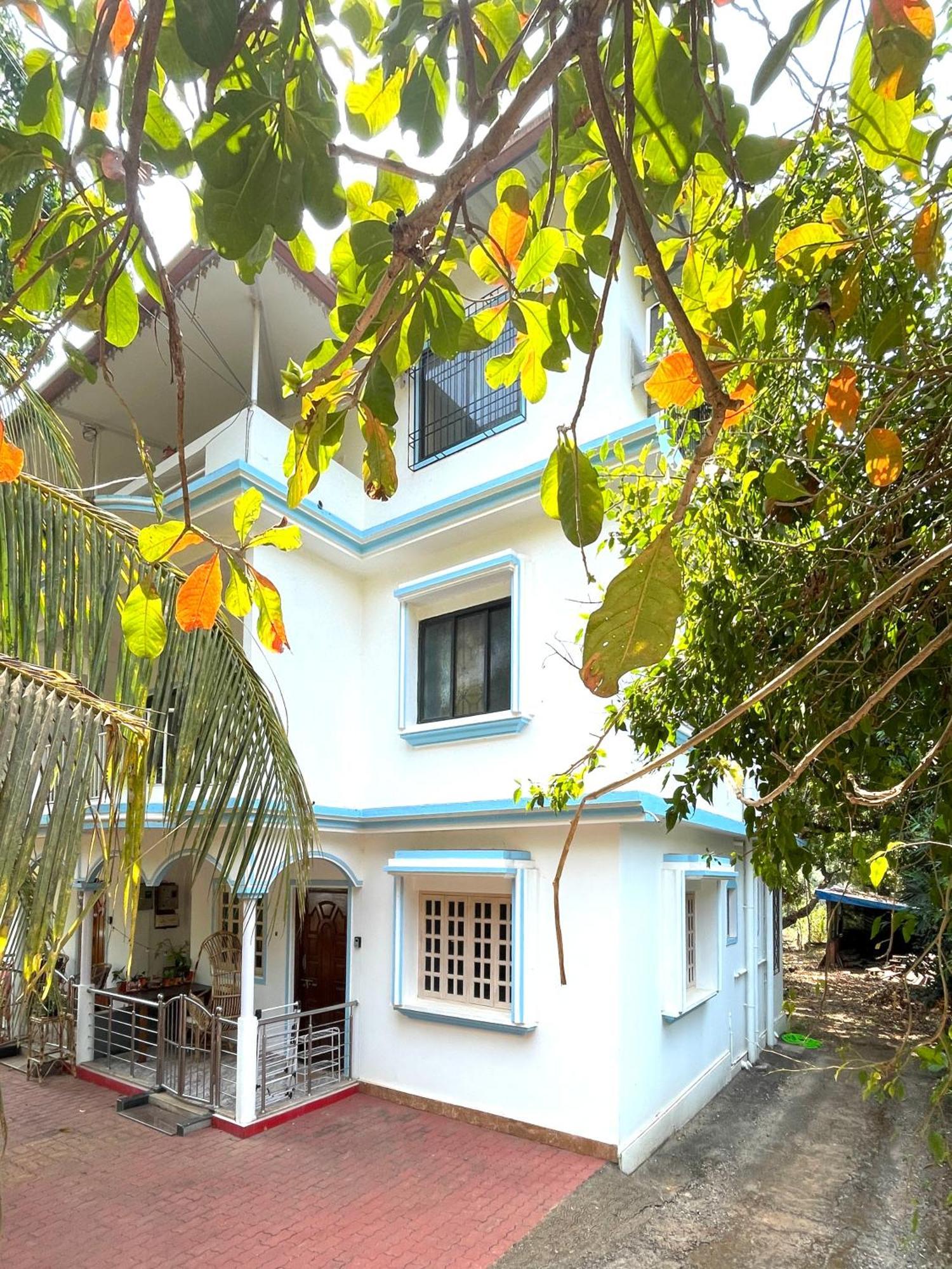 Apartment Aamra Ghar By Evaddo Mandrem